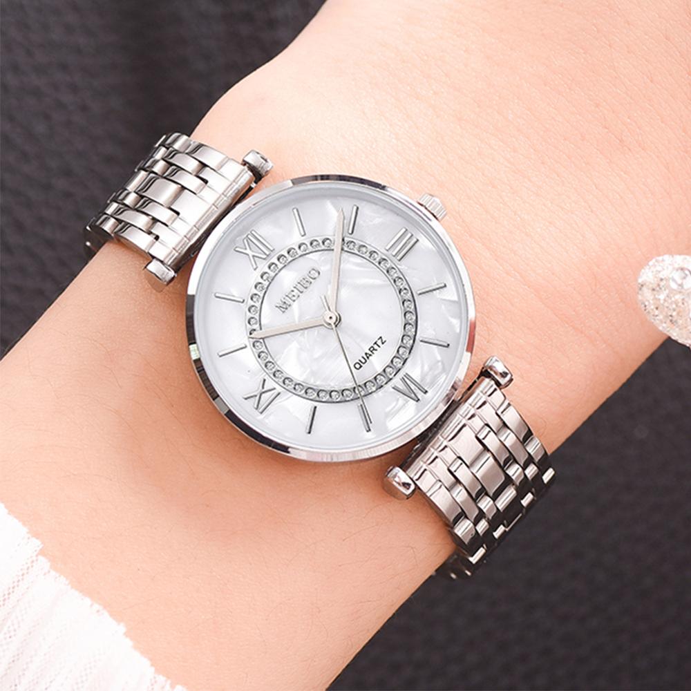Montre-bracelet à quartz en cristal de mode et de luxe pour femmes Montre Femme Relogio